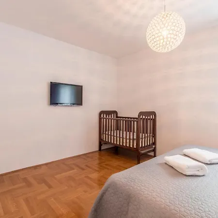 公寓 Luxury Suites 索林