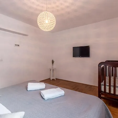 公寓 Luxury Suites 索林