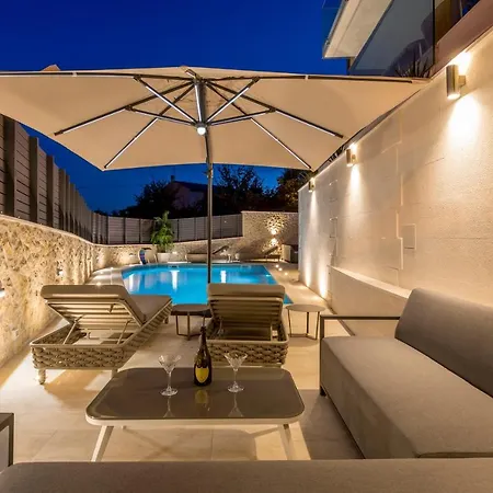 Luxury Suites