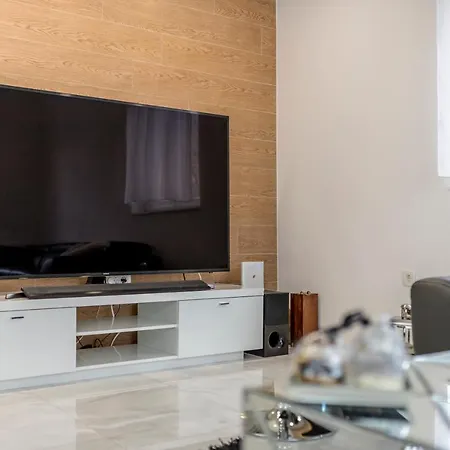 Luxury Suites 公寓 索林
