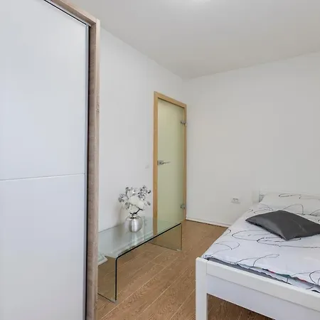 公寓 Luxury Suites *