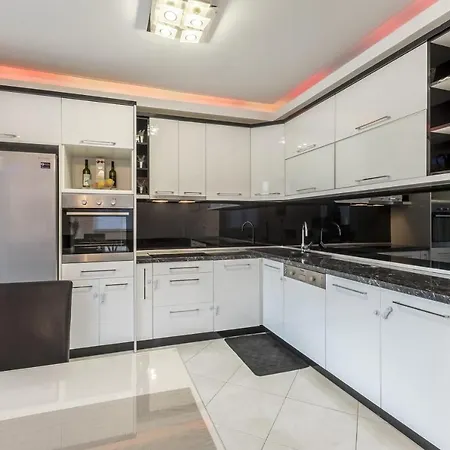 公寓 Luxury Suites 索林