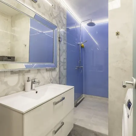Luxury Suites 公寓 *