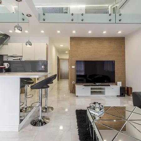 公寓 Luxury Suites 索林